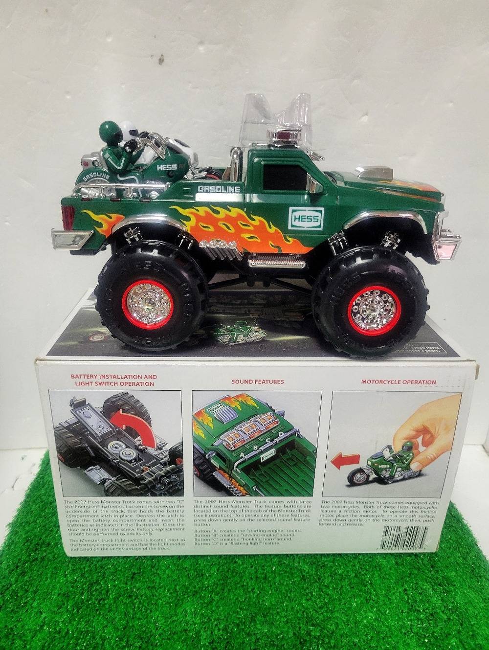 2007 Hess Monster Truck 2 Motorcycles Moto Bike Gas Oil Lights Sounds NIB